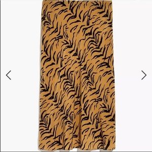 Madewell Silk Midi Skirt in Tiger Print Stripe Print Size 00